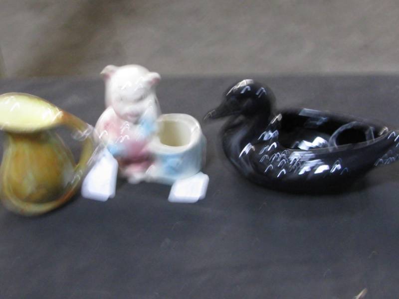 lot 96 image: Pottery