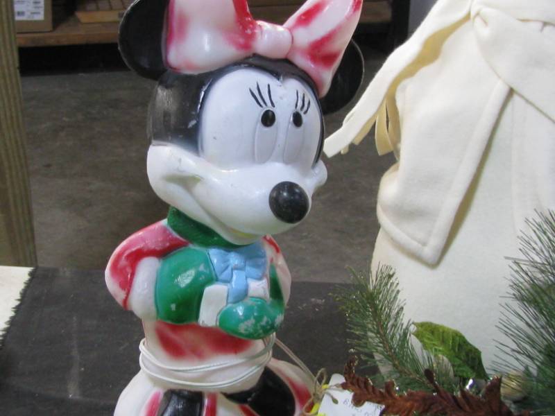 lot 113 image: Lighted Mini Mouse