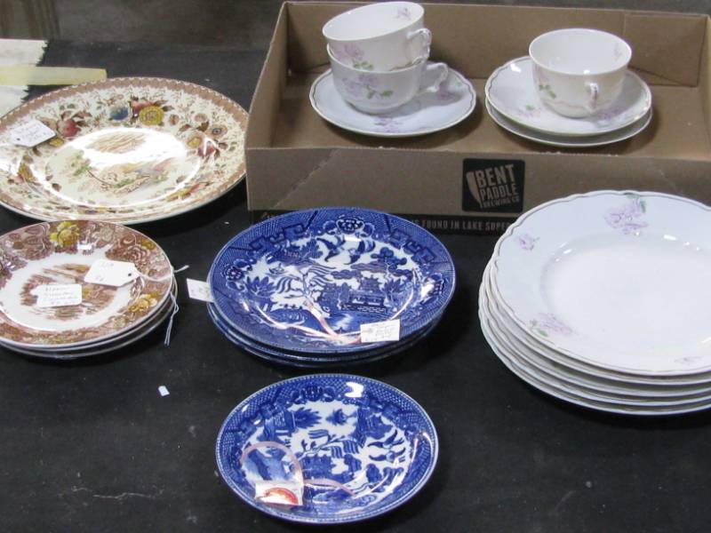 lot 138 image: Porcelain China