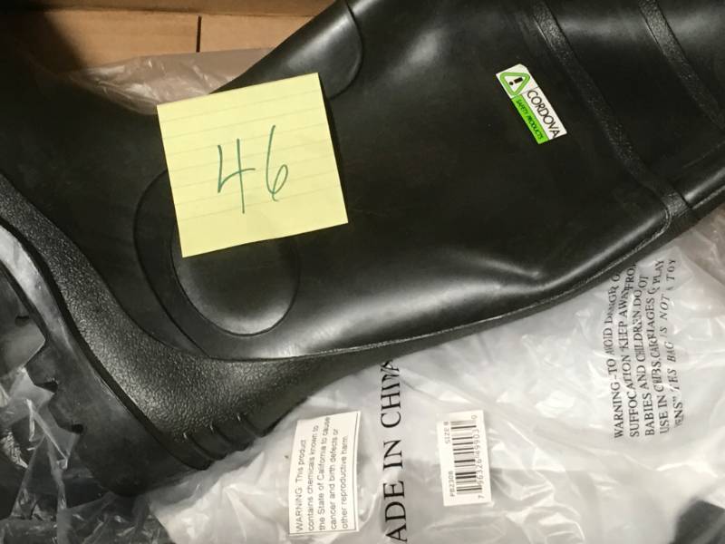 lot 46 image: PVC Boot Black Upper Sole Eva Insole Plain Toe Kick Off Spur Work Safety Size 8 not used