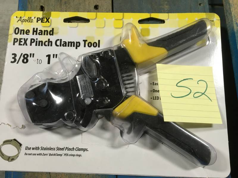 lot 52 image: Apollo 38 in. to 1 in. 1-Hand PEX Pinch Clamp Tool in very good condition
