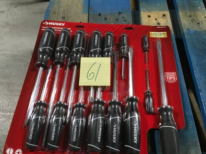 lot 61 image: Husky Screwdriver Set (15-Piece) in very good condition