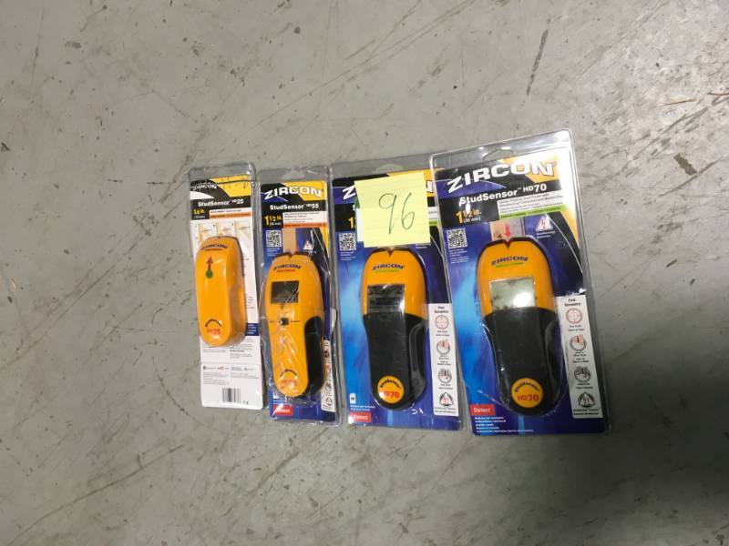 lot 96 image: MIXED LOT OF 3 ZIRCON HD70 STUDSENSOR & 1 STUDSENSOR HD25 QTY 4