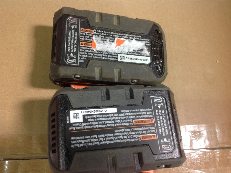 lot 106 image: Set of 1 Ridgid 18-Volt Lithium Ion 4-AmpHour R840087 and 1 Ridgid R840085 18V 18 Volt 1.5Ah Hyper Lithium Ion Battery Li-ion in working conditions
