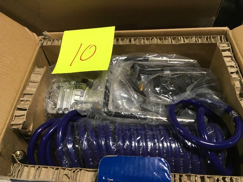lot 10 image: Bon-Aire GoodYear 120-Volt Multi-Purpose Inflator in very good condition