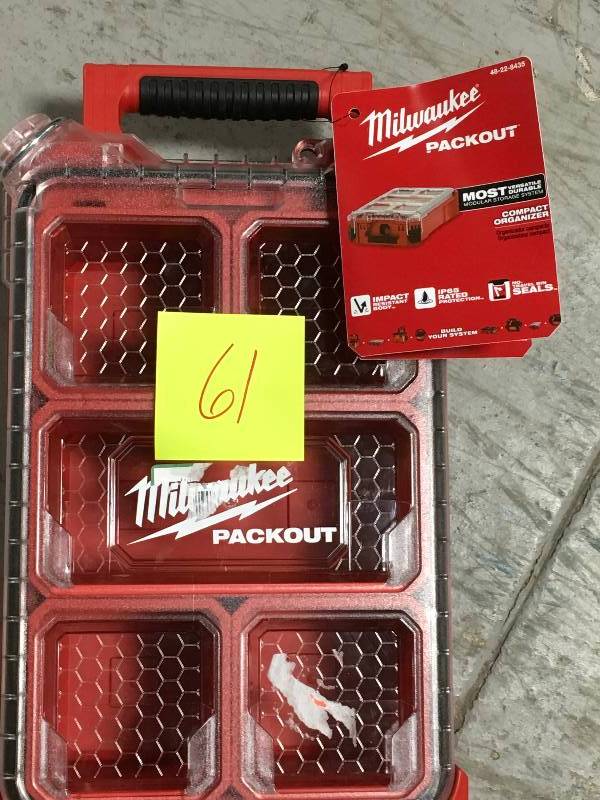 lot 61 image: Milwaukee PACKOUT 5-Compartments Small Parts Organizer not used