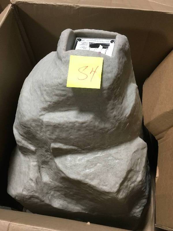 lot 84 image: Good Ideas 42 Gal. Rock Light Granite Rain Wizard in very good condition
