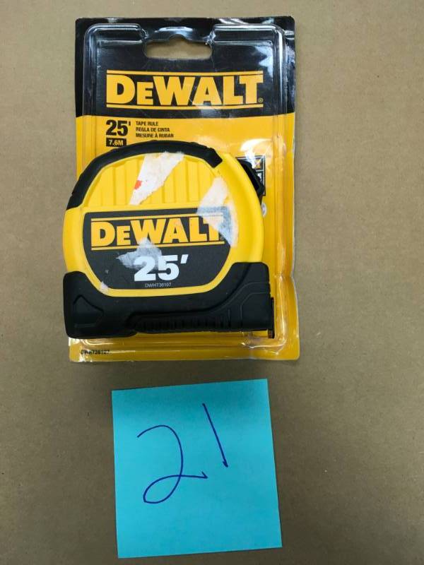 lot 21 image: DEWALT 25 ft. x 1-18 in. Tape Measure in very  good condition