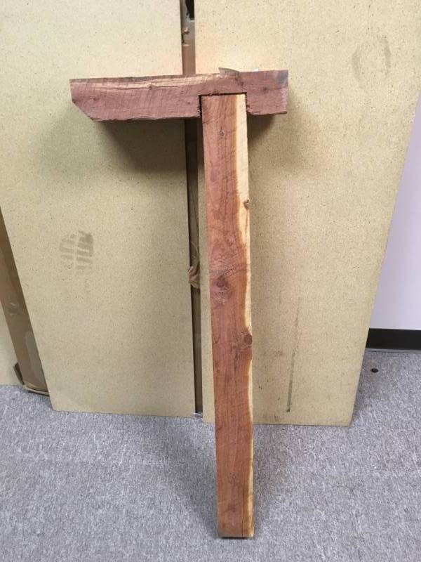 lot 77 image: Gibraltar Mailboxes Cedar Drive-In Mailbox Post Kit in very  good condition