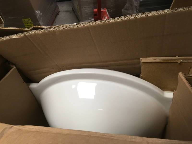 lot 96 image: KOHLER Devonshire Vitreous China Pedestal Bathroom Sink Basin in White with Overflow Drain in very  good condition