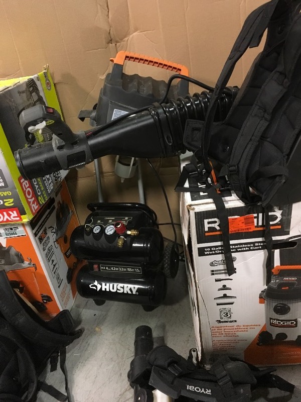 lot 107 image: Pallet of salvage tools for parts o repair