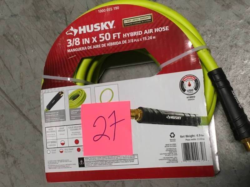 lot 27 image: Husky 38 in. x 50 ft. Hybrid Air Hose not used