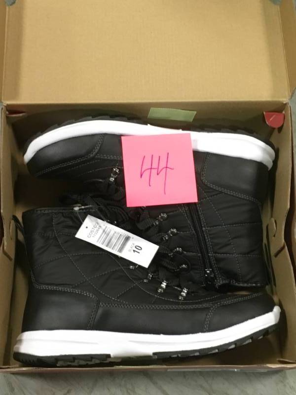 lot 44 image: Weatherproof Womens Katie Memory Foam Winter Sneaker Boot Black Size 10 not used