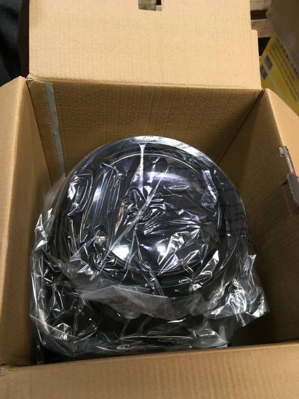 lot 79 image: modernhome Premium Digital Air Fryer (5.8 Qt.1700-Watt) in good working condition
