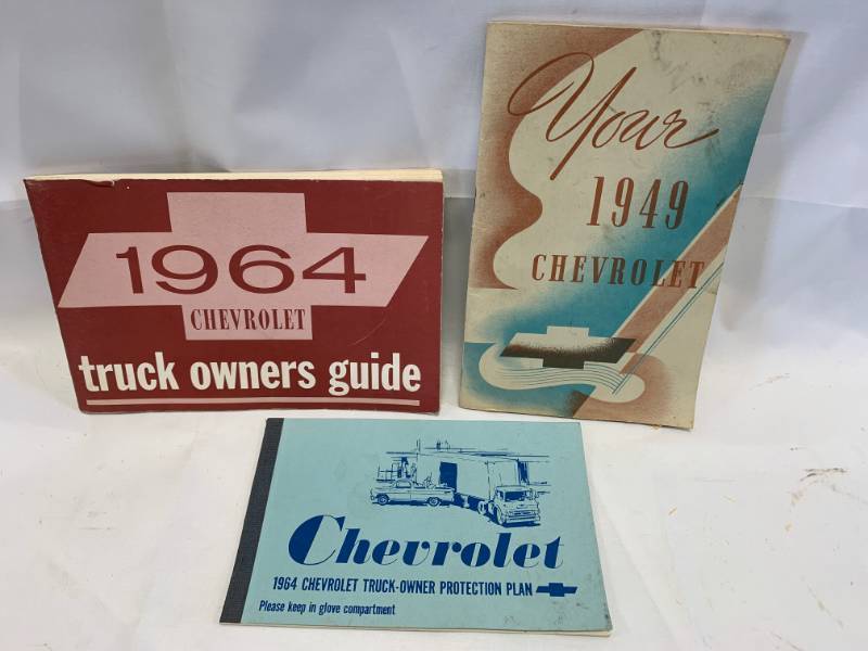 lot 13 image: 1949 & 1964 Vehicle Repair Guides