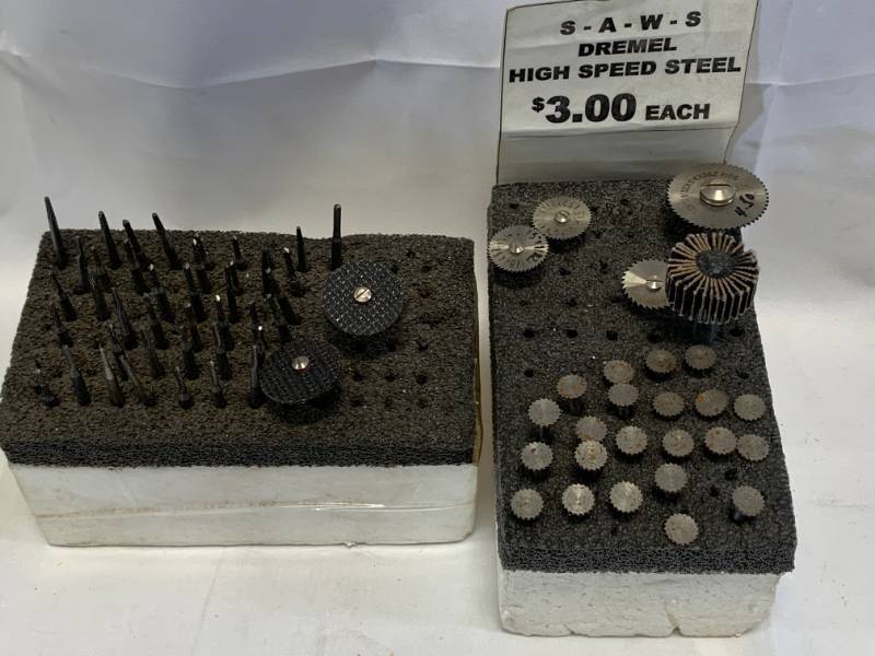 lot 18 image: Large Lot of Dremel Accessory Bits