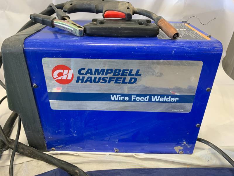 lot 26 image: Campbell Hausfeld 115v Wire Feed Welder 30-85amp