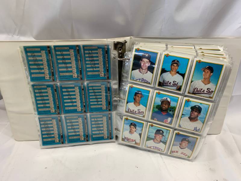 lot 37 image: Large Book of 1990 Baseball Cards