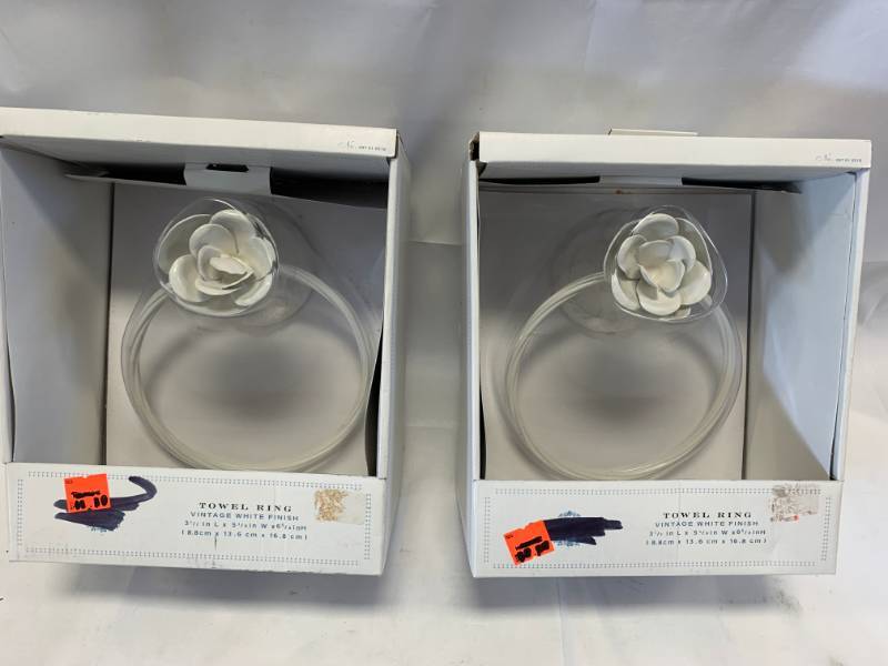 lot 48 image: Lot of 2 Vintage White Towel Rings