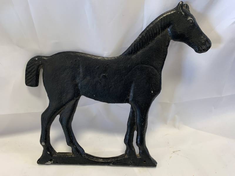 lot 56 image: Vintage Antique Cast Aluminum Horse 15 Tall