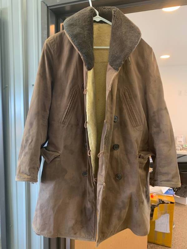 lot 61 image: Vintage Great Western Outerwear Lambs Wool Jacket