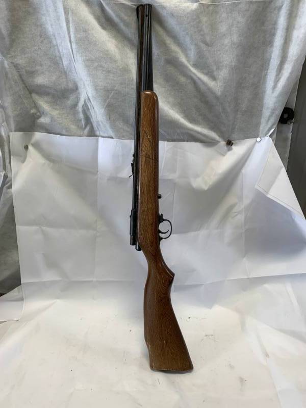 lot 76 image: Vintage Crossman 147 Pellet Gun