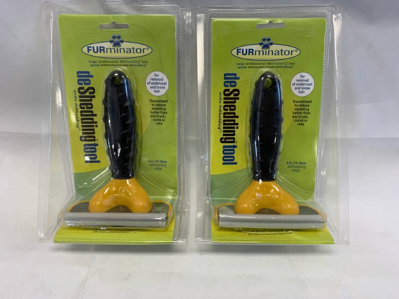 lot 97 image: Lot of 2 DogCat Deshedding Tools
