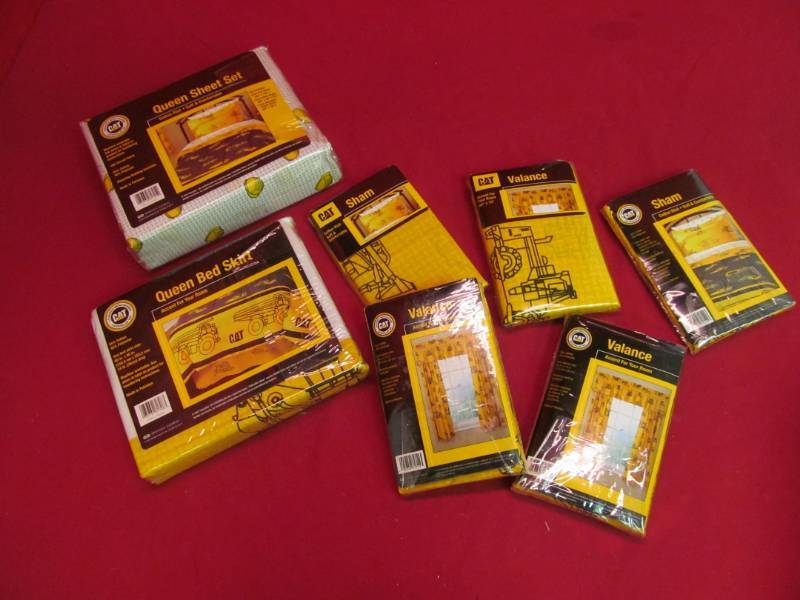Caterpillar bed linens