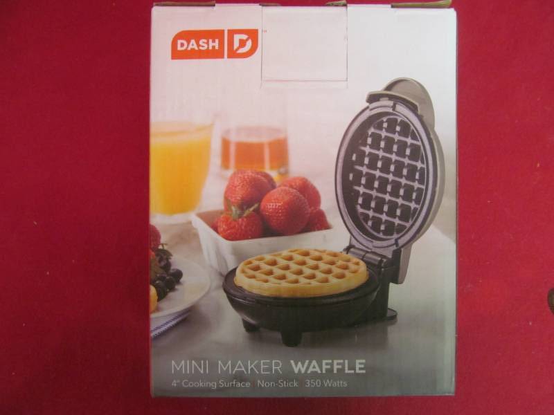 dash mini waffle maker