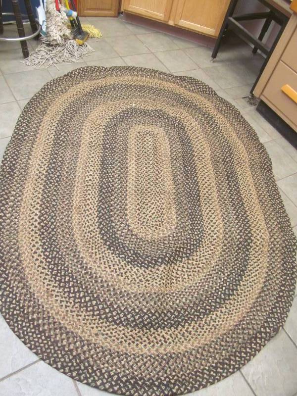 braided oval rug
