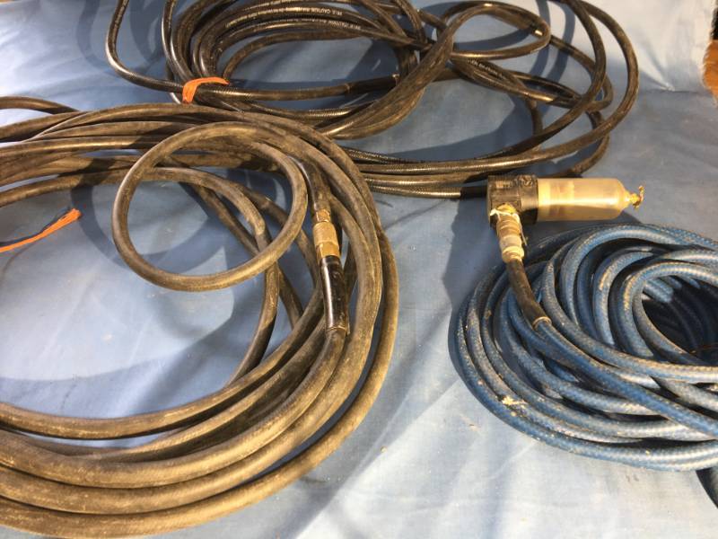 lot 64 image: Air Hoses