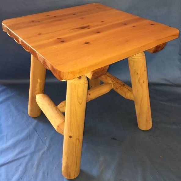 lot 77 image: Side Table