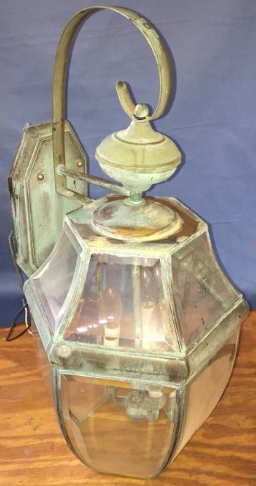 lot 93 image: Light Fixture