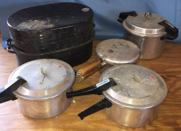 lot 99 image: Pressure Cookers Roaster Pan