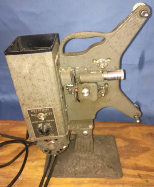 lot 102 image: Vintage Projector