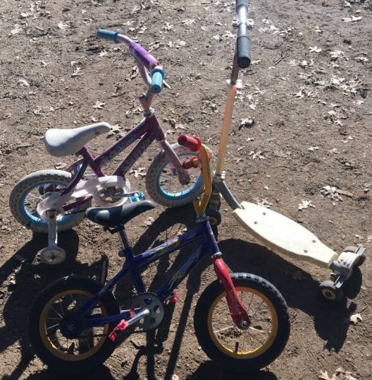 lot 107 image: Kids Bikes