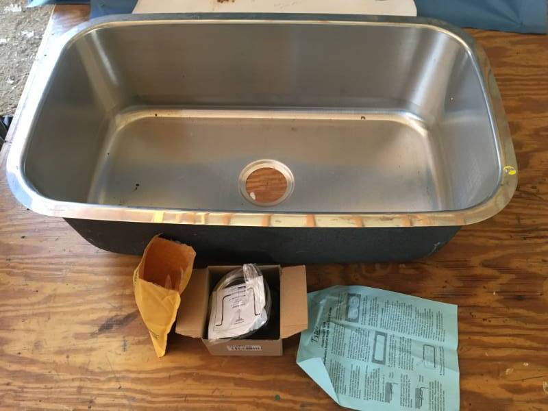 lot 120 image: Metal Sink Basin