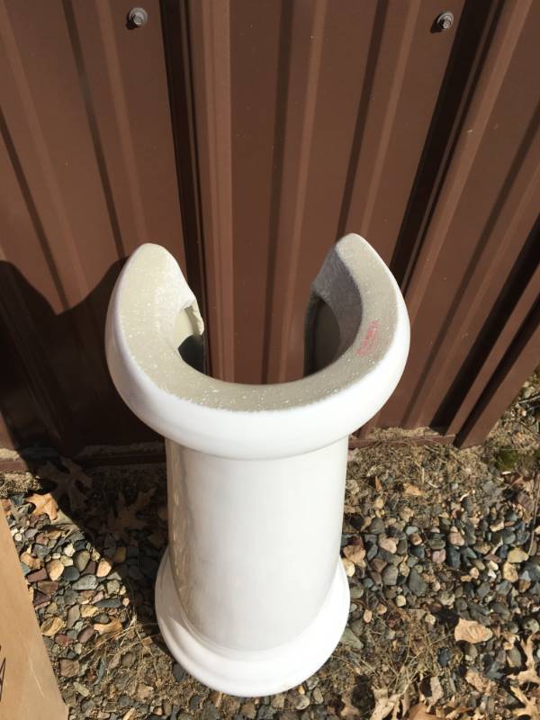 lot 147 image: Pedestal Base