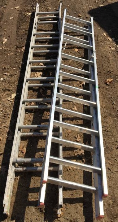 lot 171 image: Extension Ladders