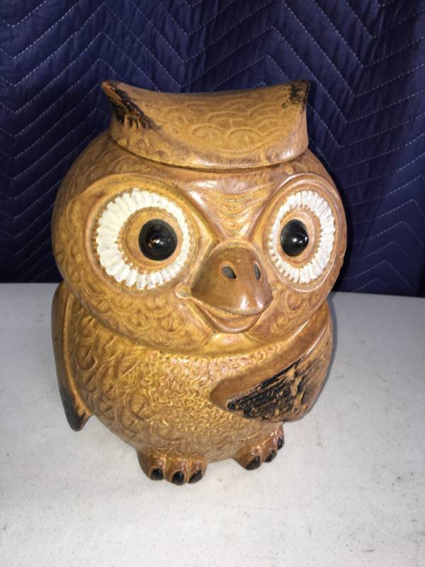 lot 193 image: Cookie Jar