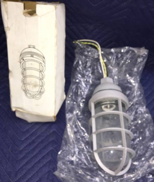 lot 285 image: Explosion Proof Light