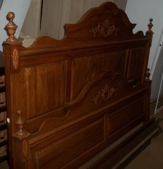 lot 328 image: Bed Frames