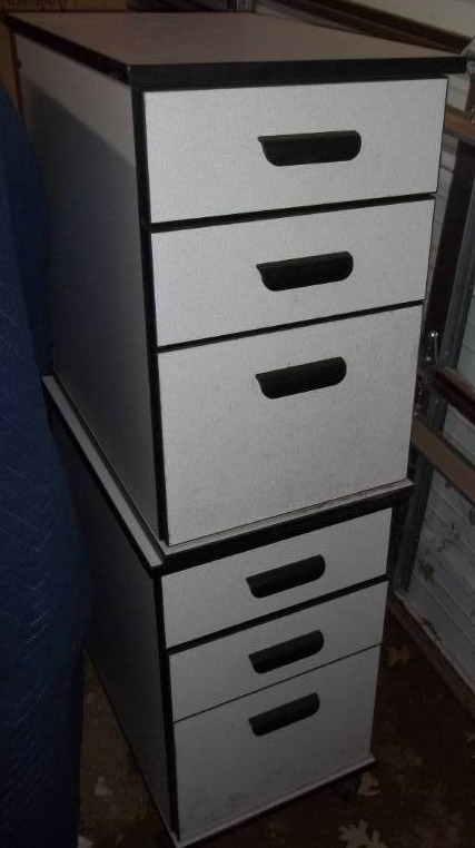 lot 334 image: Storage Cabinets