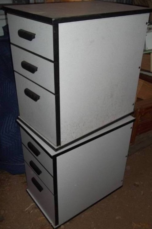 lot 338 image: Storage Cabinets