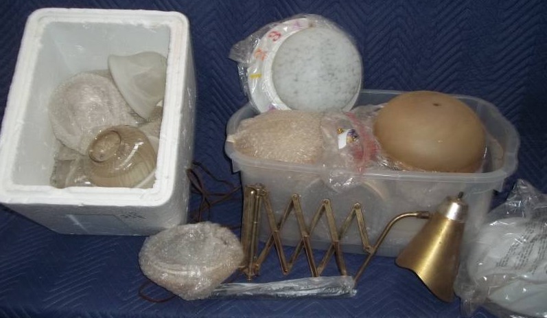 lot 358 image: Light Fixture and Accessories