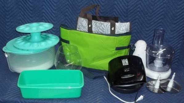 lot 374 image: Assorted Kitchenwares