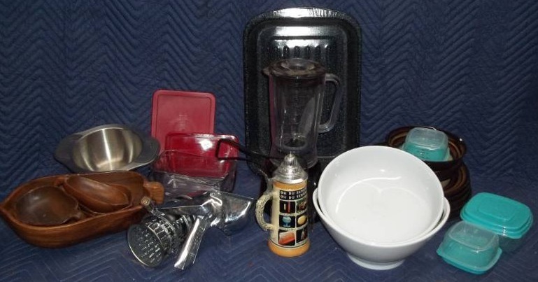 lot 377 image: Assorted Kitchenwares and More