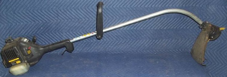 lot 451 image: Weed Trimmer