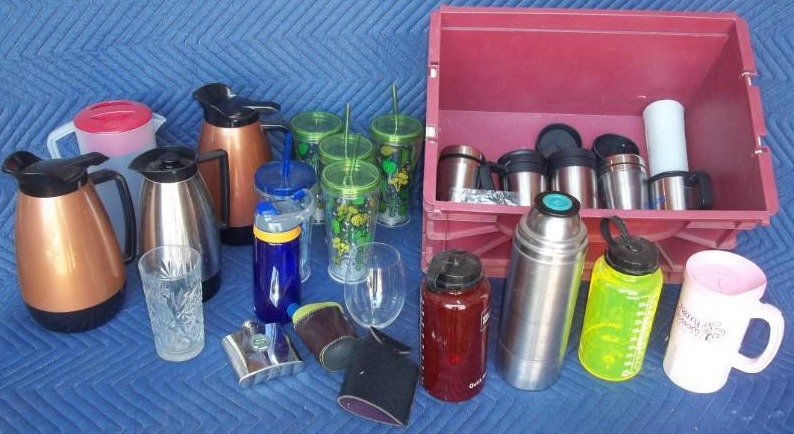 lot 476 image: Beverage Holders