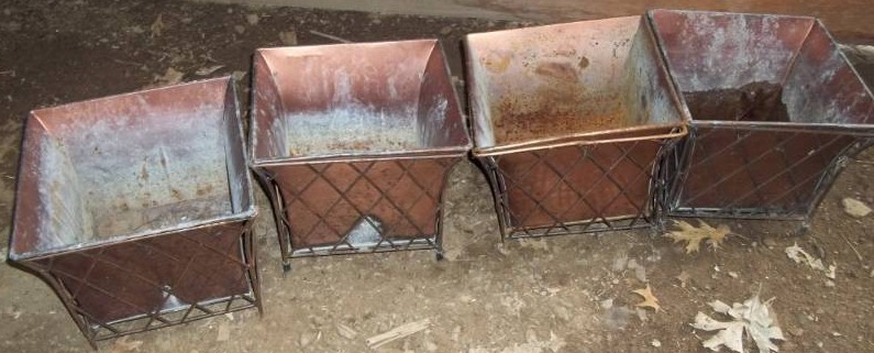 lot 505 image: Planters